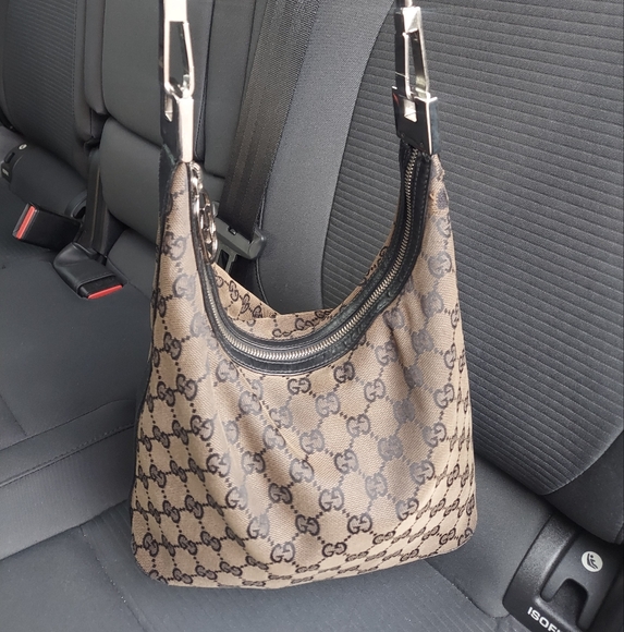 Gucci GG Small Canvas Shoulder Bag ๐ค๐ - Picture 1 of 13